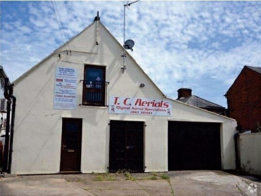 111 Newton Rd, Ipswich for sale Primary Photo- Image 1 of 1