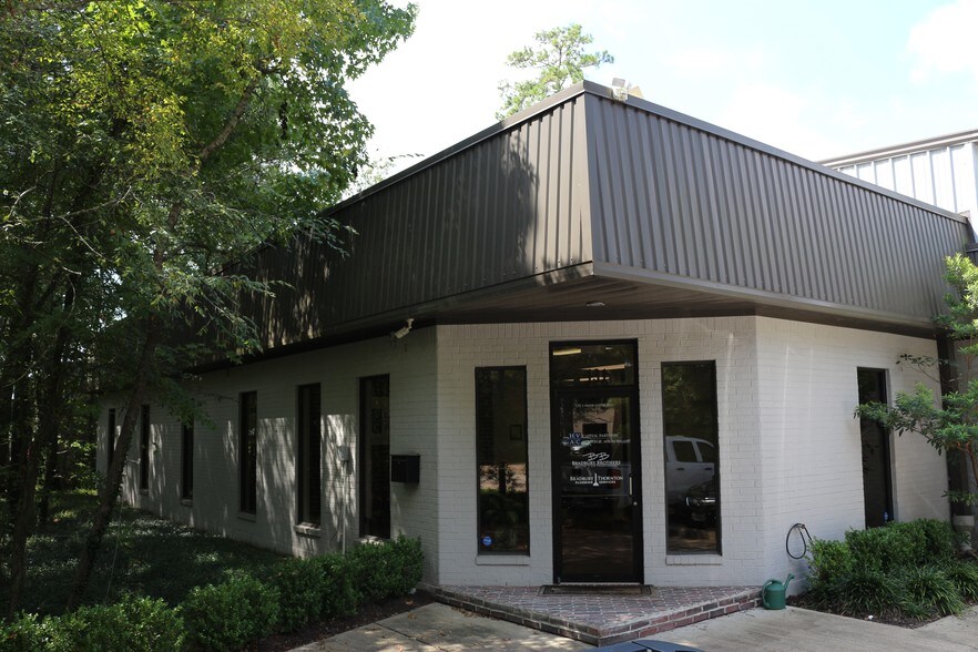 131 S Trade Center Pky, Conroe, TX for sale - Building Photo - Image 1 of 1