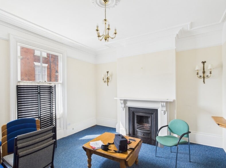 18 John St, Hull for sale - Interior Photo - Image 3 of 4