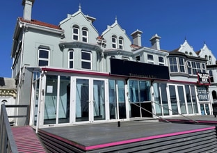 2 Marine Parade W, Clacton On Sea for lease Building Photo- Image 1 of 1