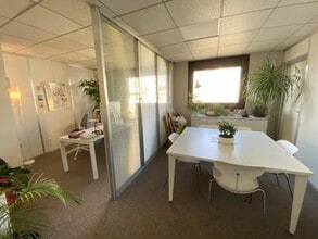 92 Cours Vitton, Lyon for lease Interior Photo- Image 2 of 5