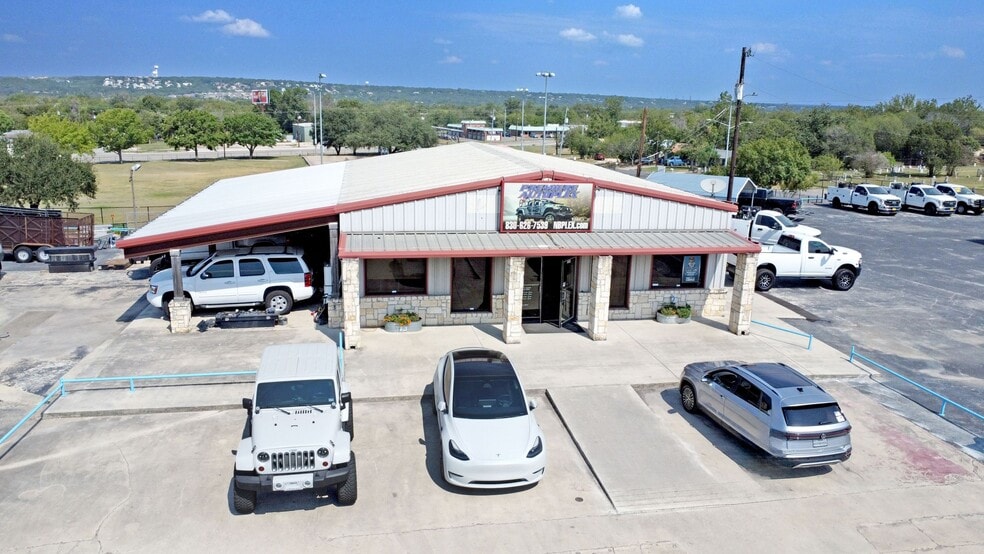 2250 S IH-35, New Braunfels, TX for sale - Building Photo - Image 1 of 24