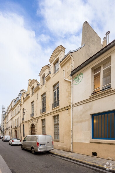 11 Rue Des Lions Saint-Paul, Paris for lease - Building Photo - Image 2 of 3