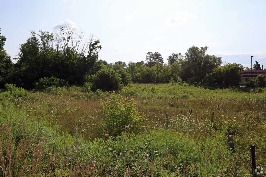 20927 Dalton Rd, Georgina, ON for sale - Building Photo - Image 2 of 3