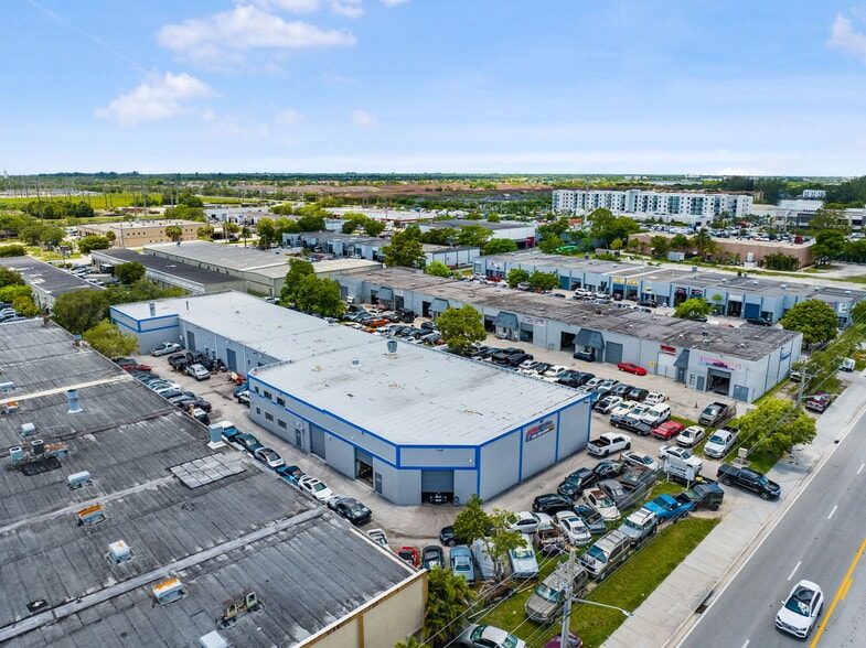 12468-12470 SW 128th St, Miami, FL for sale - Primary Photo - Image 1 of 42