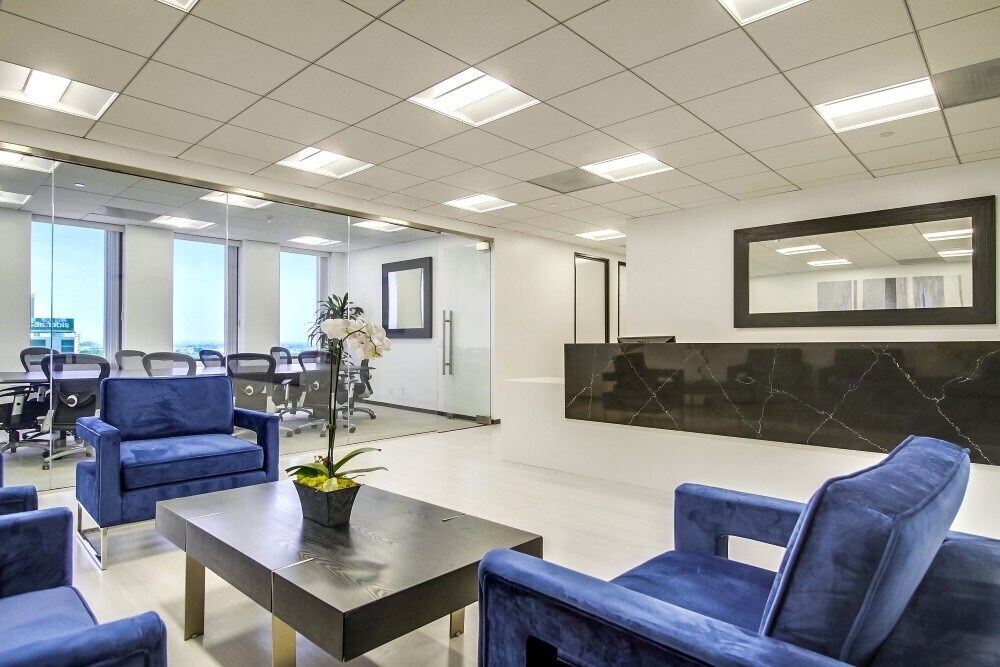 5901 W Century Blvd, Los Angeles, CA for lease Interior Photo- Image 1 of 4