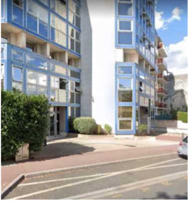 Office in Suresnes for lease Building Photo- Image 1 of 5