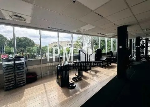 Office in Marseille for lease Interior Photo- Image 1 of 3