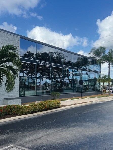 3548 NW Federal Hwy, Jensen Beach, FL for lease - Building Photo - Image 2 of 5