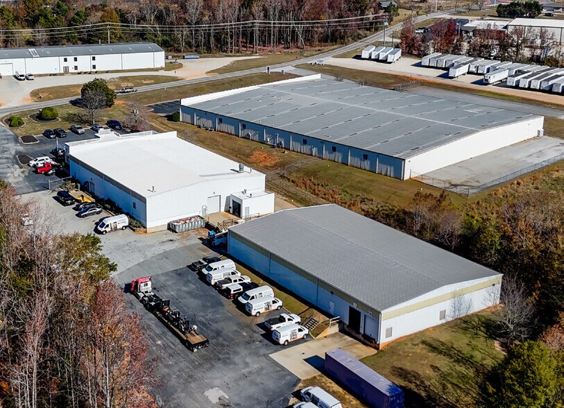 929 Berry Shoals Rd, Duncan, SC for sale - Building Photo - Image 3 of 8