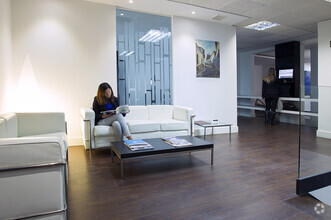 Avenida De Brasil, 29, Madrid, Madrid for lease Interior Photo- Image 2 of 7