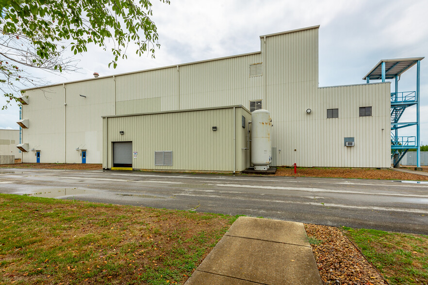 2800 Riverport Rd, Chattanooga, TN for sale - Building Photo - Image 3 of 23