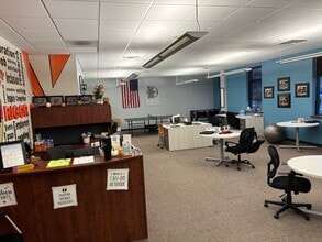 400 Reid St, De Pere, WI for lease Interior Photo- Image 1 of 24