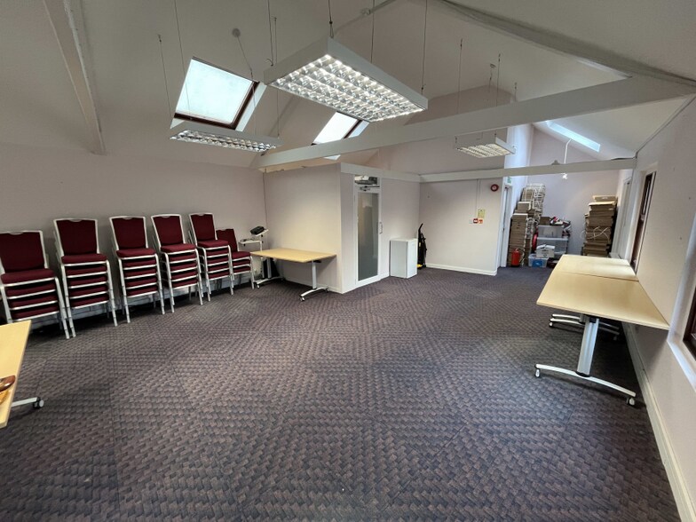 10 St Mary Street Mews, Truro for lease - Interior Photo - Image 3 of 3