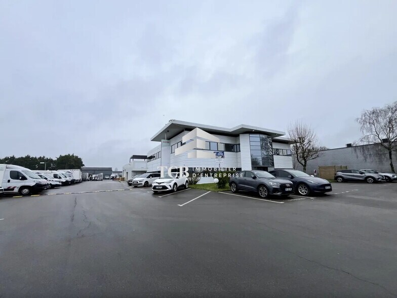 Flex in Saint-Herblain for sale - Building Photo - Image 1 of 22
