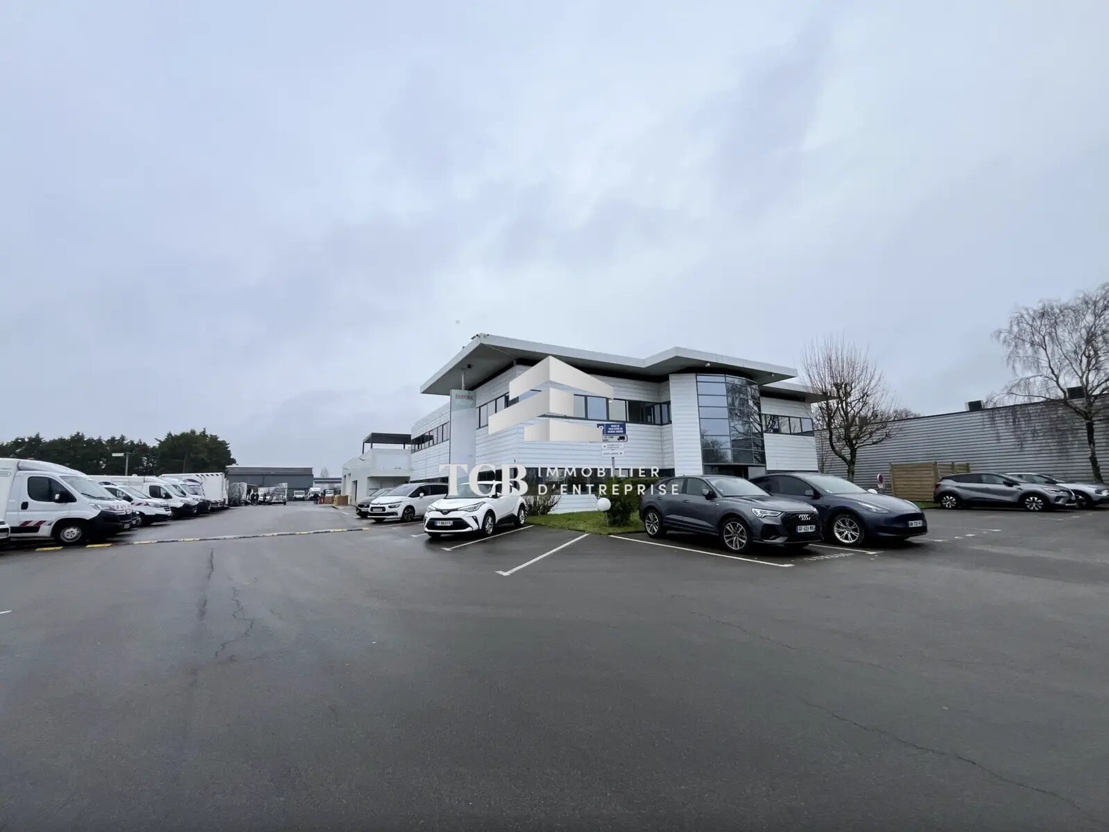 Flex in Saint-Herblain for sale Building Photo- Image 1 of 23