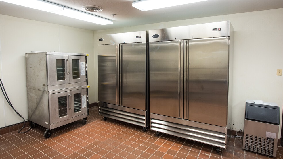 8579 State Highway 31 W, Athens, TX for lease - Interior Photo - Image 3 of 21