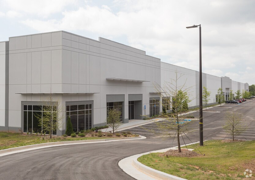 3600 Southside Industrial Pky, Atlanta, GA for lease - Primary Photo - Image 1 of 5