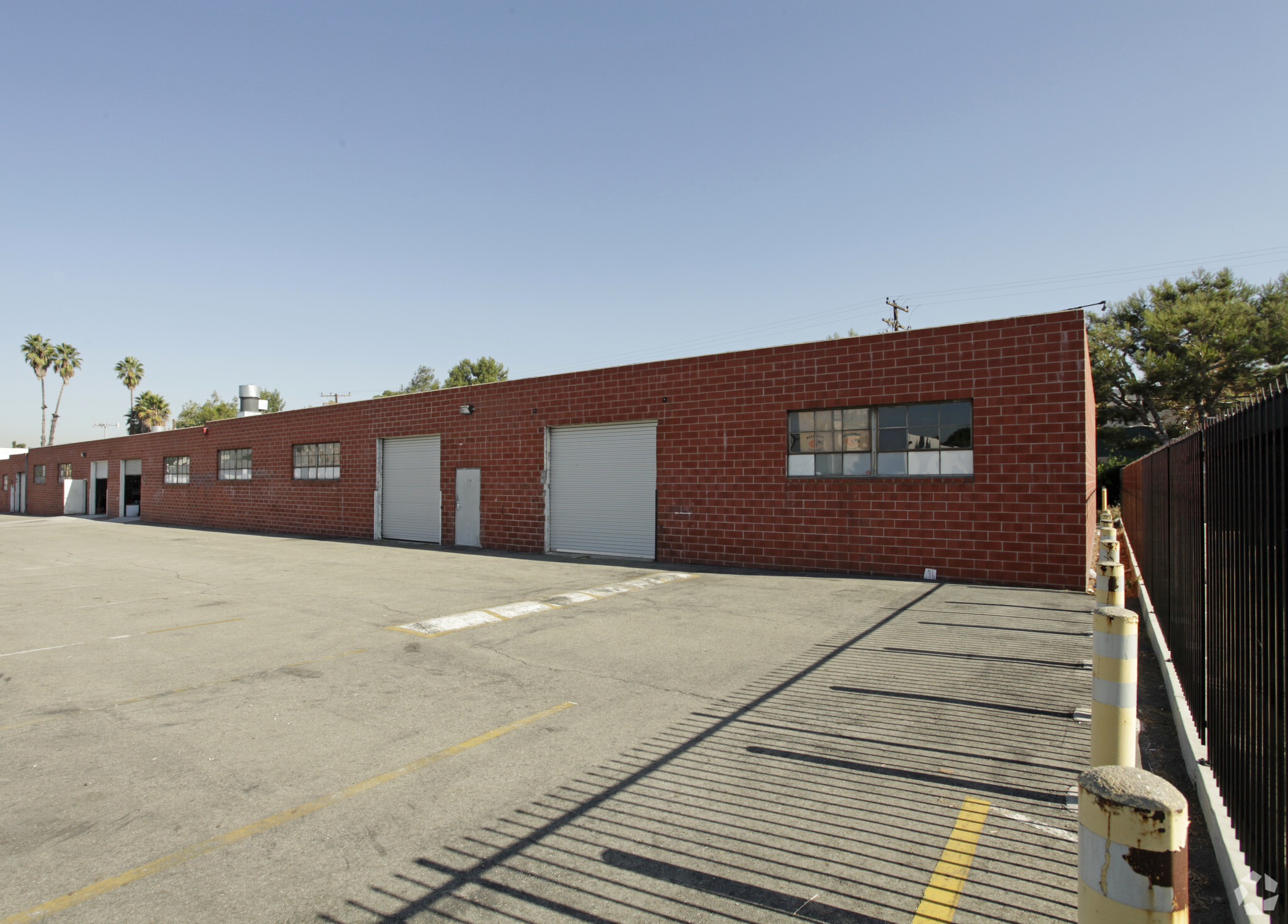 15709-15715 E Valley Blvd, City Of Industry, CA for lease Primary Photo- Image 1 of 5