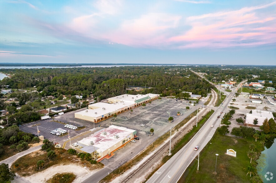 2700-2738 W Old Highway 441, Mount Dora, FL for sale - Aerial - Image 1 of 10