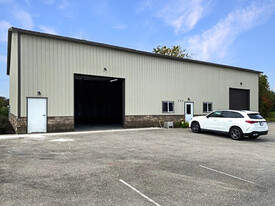 For Lease- Warehouse in Noblesville, IN. - Warehouse