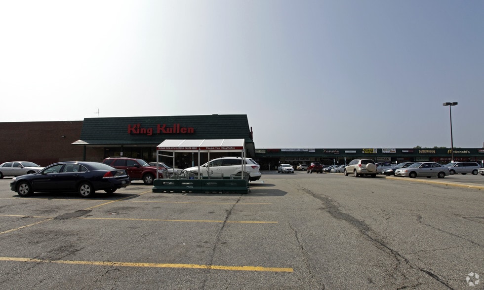 3229-3285 Richmmond Ave, Staten Island, NY for lease - Building Photo - Image 2 of 3