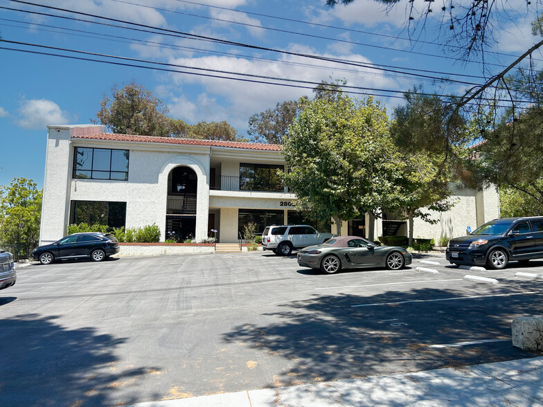 28025 Dorothy Dr, Agoura Hills, CA for lease - Building Photo - Image 2 of 11