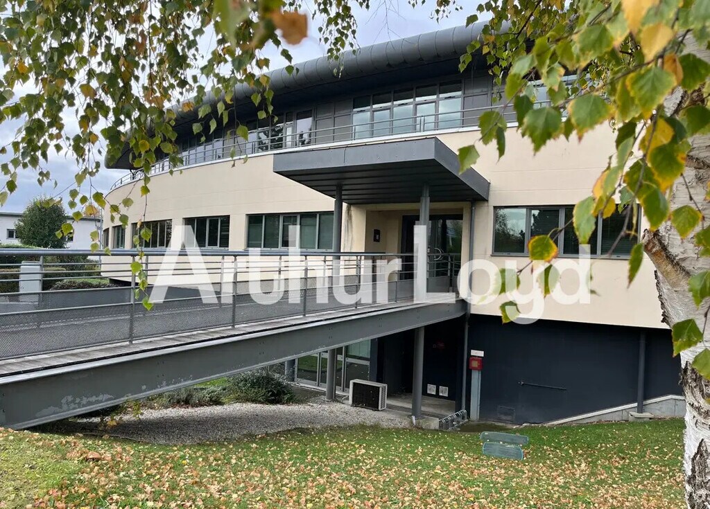 Vente Bureaux 980 m² - Photo 1