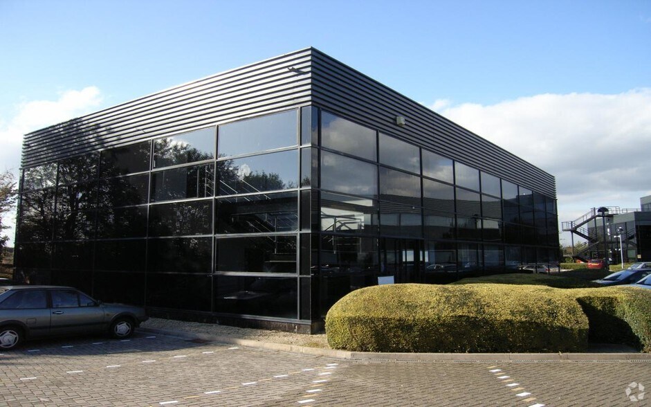 Stanton Harcourt Rd, Witney, OX29 4AH