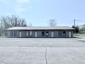 5512 Fort Henry Dr, Colonial Heights, TN for lease Building Photo- Image 1 of 18