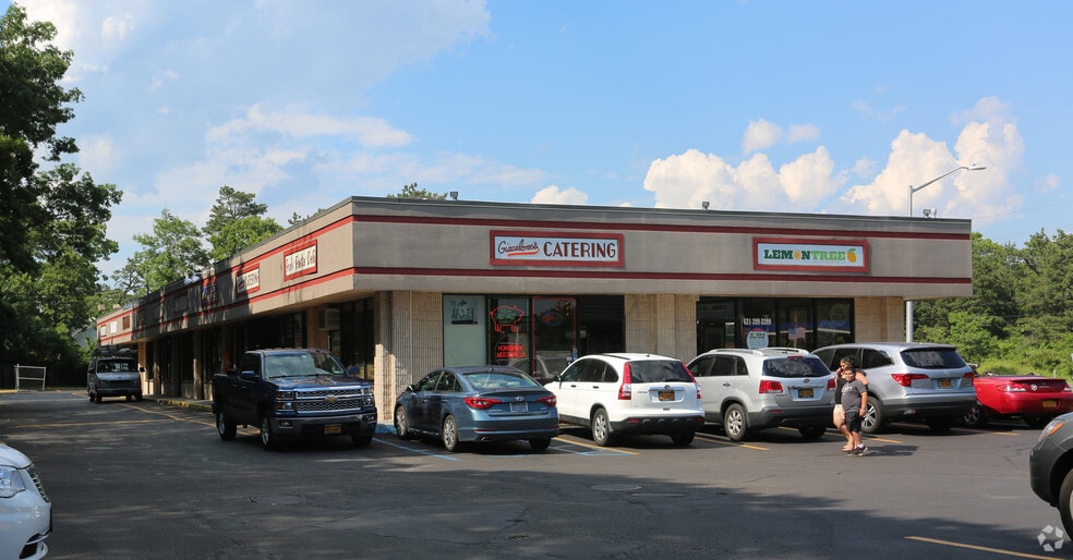 464 William Floyd Pky, Shirley, NY for sale - Primary Photo - Image 1 of 1