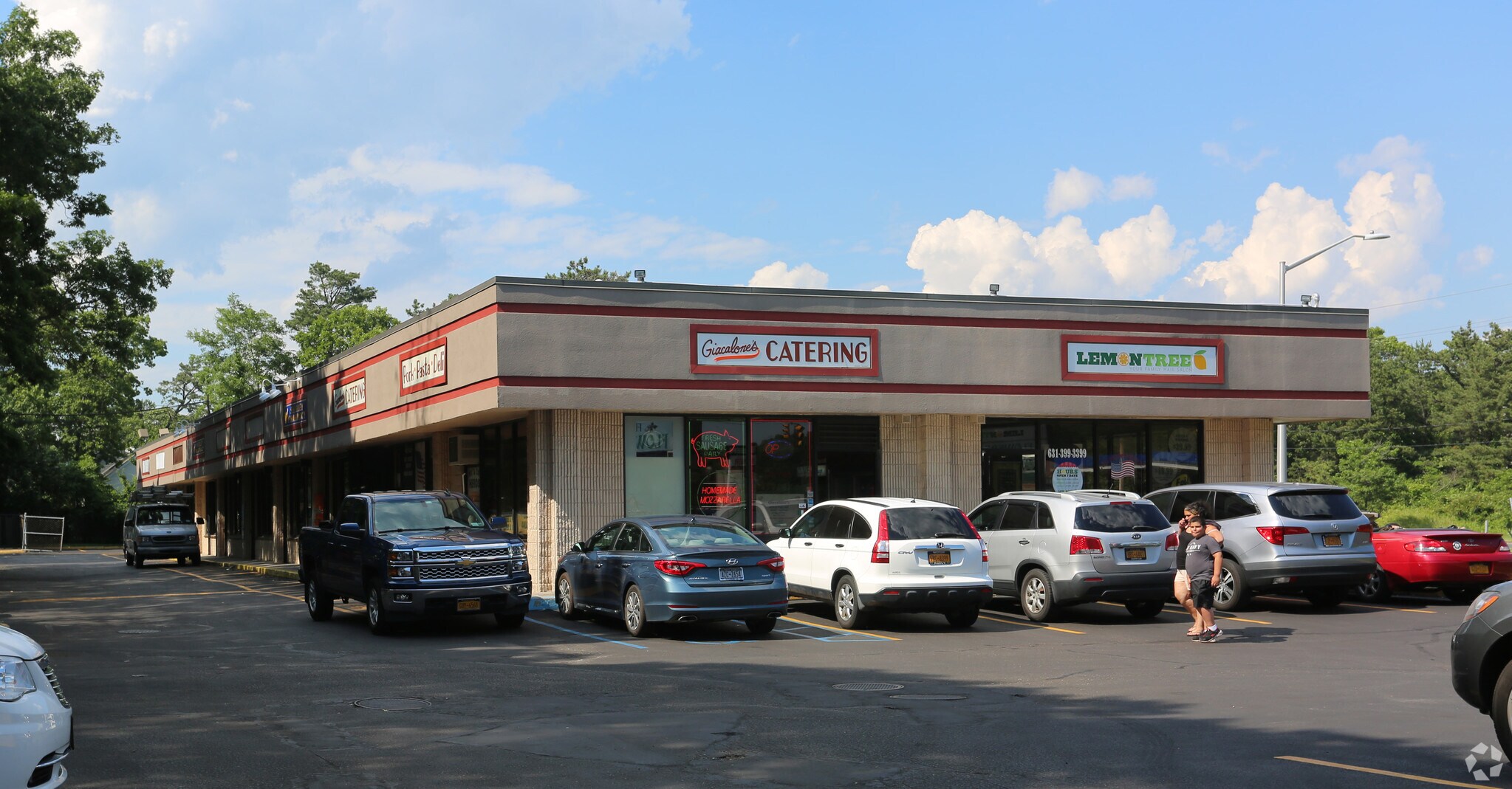 464 William Floyd Pky, Shirley, NY for sale Primary Photo- Image 1 of 1