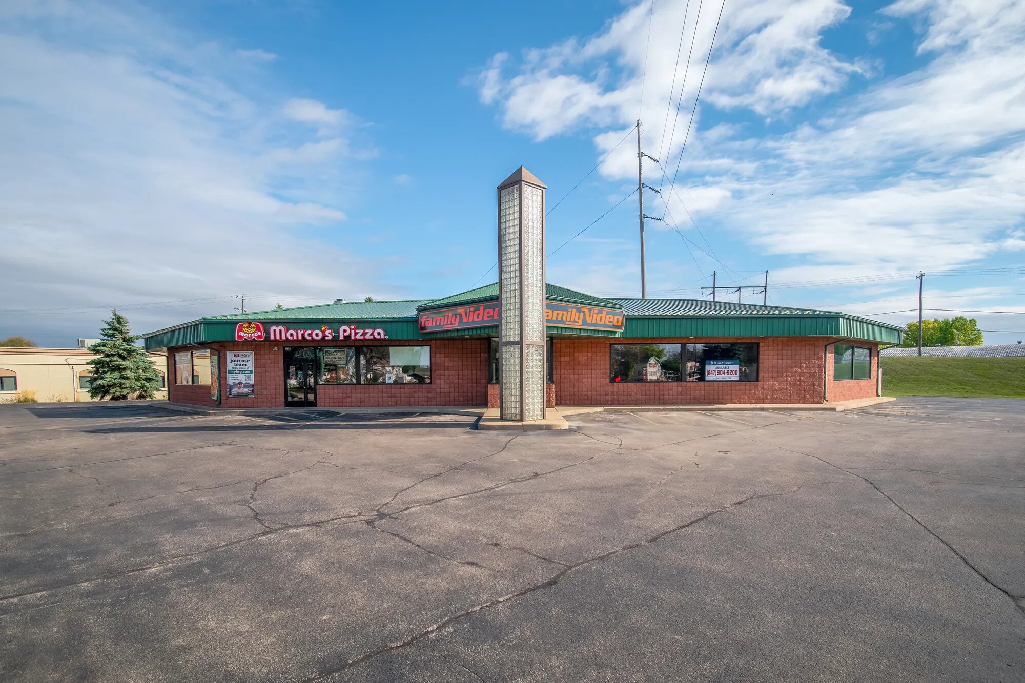 350 Ohio St, Oshkosh, WI for lease Building Photo- Image 1 of 6