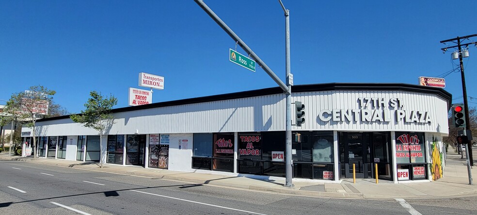 501 W 17th St, Santa Ana, CA for lease - Building Photo - Image 1 of 17