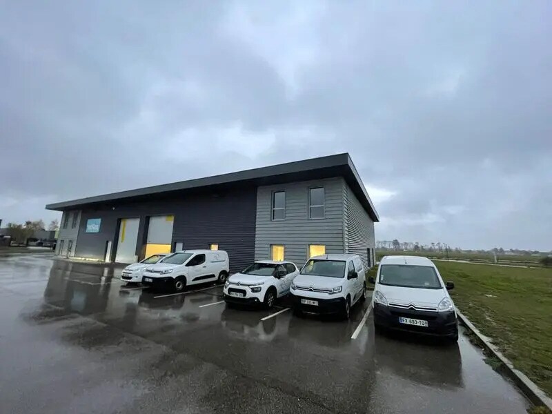 Office in Boos for lease Building Photo- Image 1 of 7