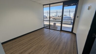 637 S 48th St, Tempe, AZ for lease Interior Photo- Image 2 of 5