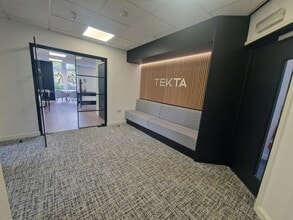 Waterberry Dr, Waterlooville for lease Interior Photo- Image 2 of 9