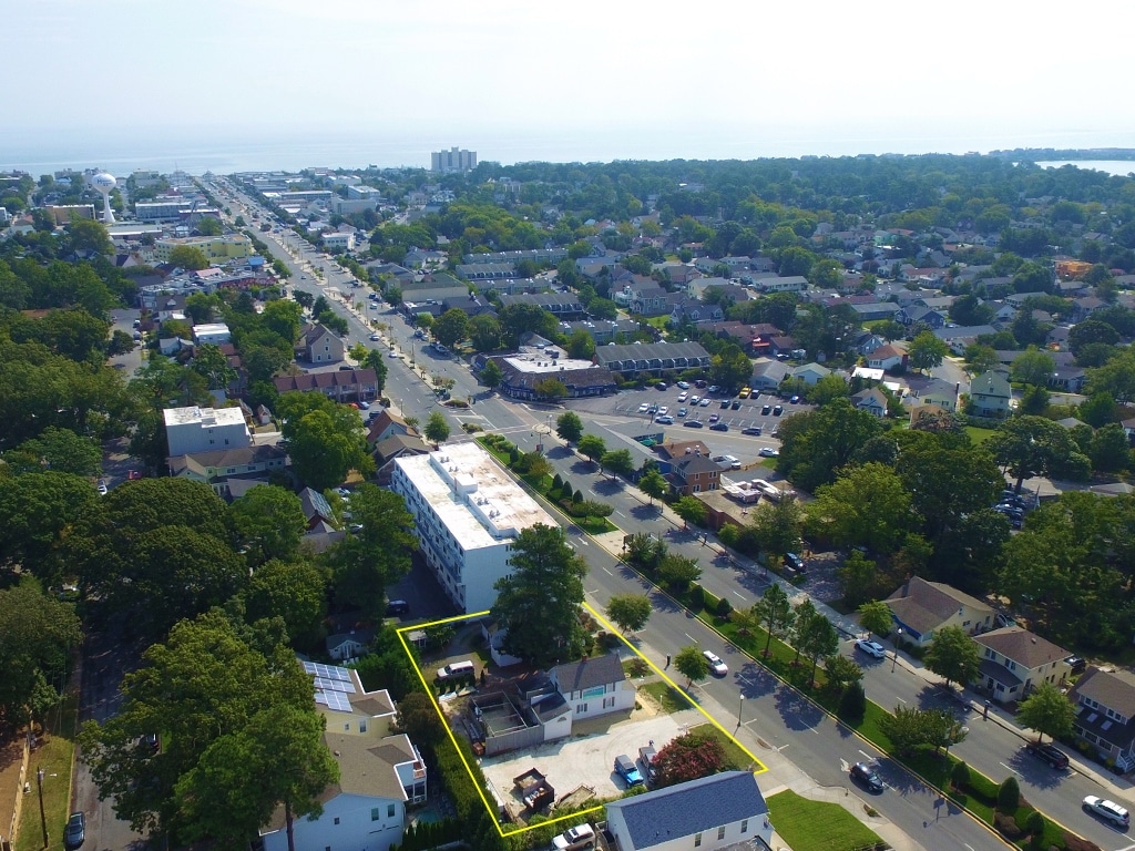 413 Rehoboth Ave, Rehoboth Beach, DE 19971