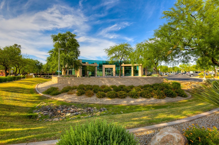 16605 N 28th Ave, Phoenix, AZ for lease - Building Photo - Image 1 of 9