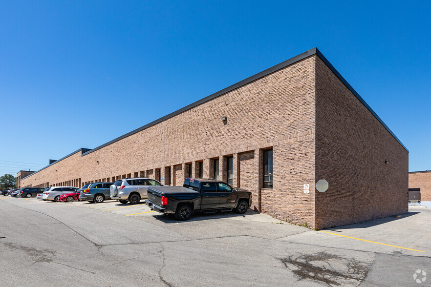 5511 Tomken Rd, Mississauga, ON for lease - Building Photo - Image 2 of 2