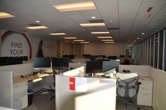 2445 Technology Forest Blvd, The Woodlands, TX for lease Interior Photo- Image 1 of 3