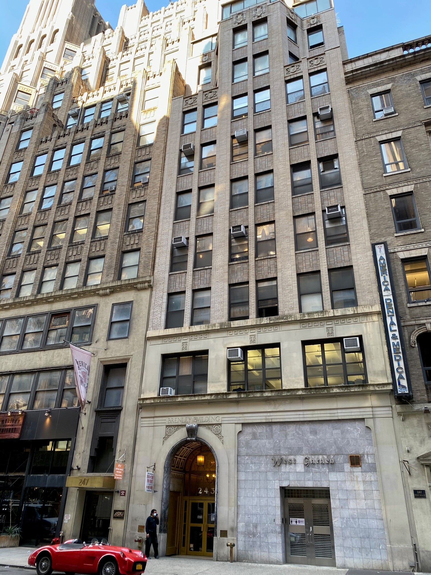243 W 30th St, New York, NY for lease Building Photo- Image 1 of 17