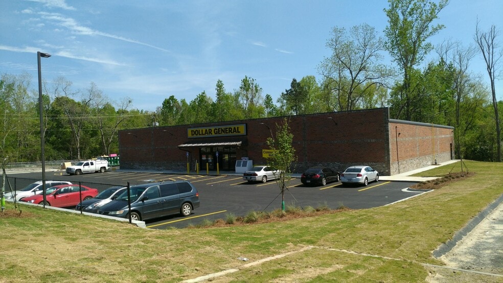 120 E Winthrope Ave, Millen, GA for sale - Primary Photo - Image 1 of 4