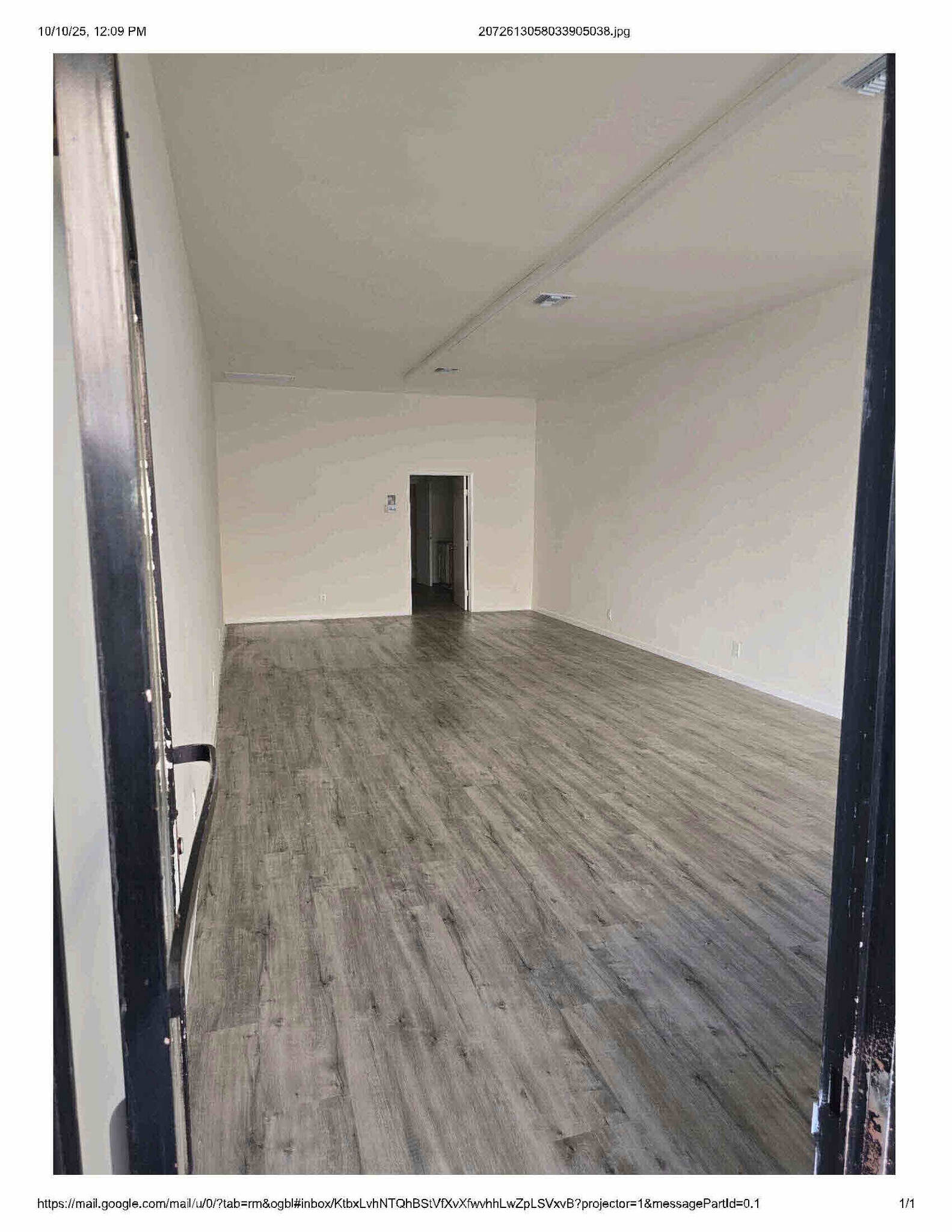 1123 N Vine St, Los Angeles, CA for lease Interior Photo- Image 1 of 2