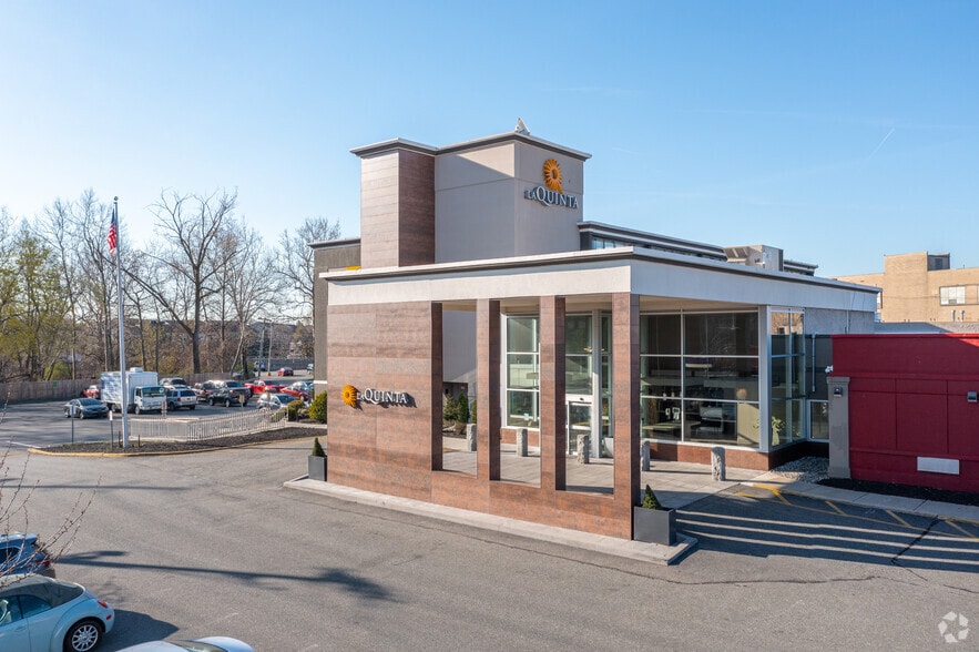 265 Route 3 East, Clifton, NJ for lease - Building Photo - Image 3 of 5