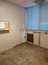 500 S University Ave, Little Rock, AR for lease Interior Photo- Image 2 of 2