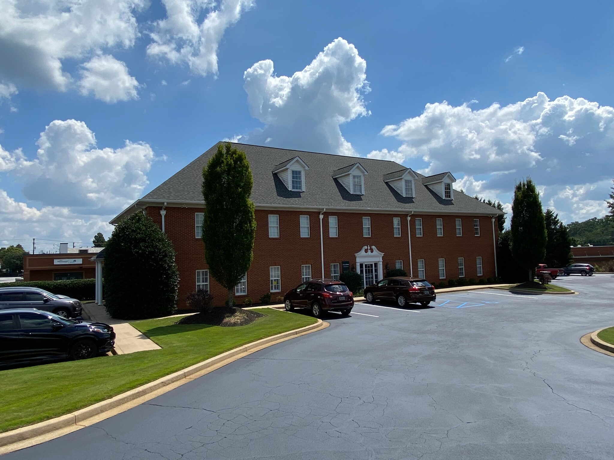 1818 E Main St, Easley, SC for lease Interior Photo- Image 1 of 7