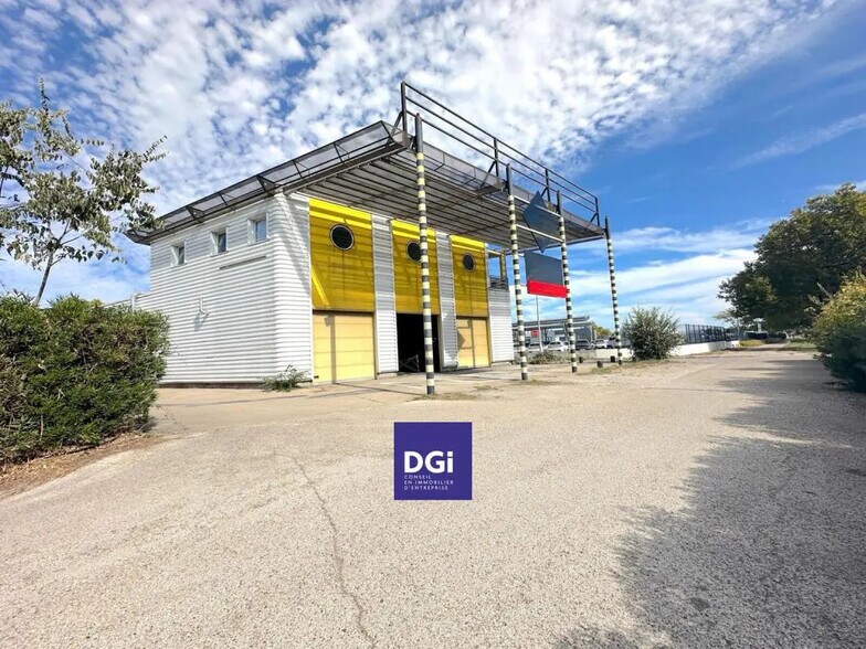 Flex in Nîmes for lease - Building Photo - Image 2 of 7