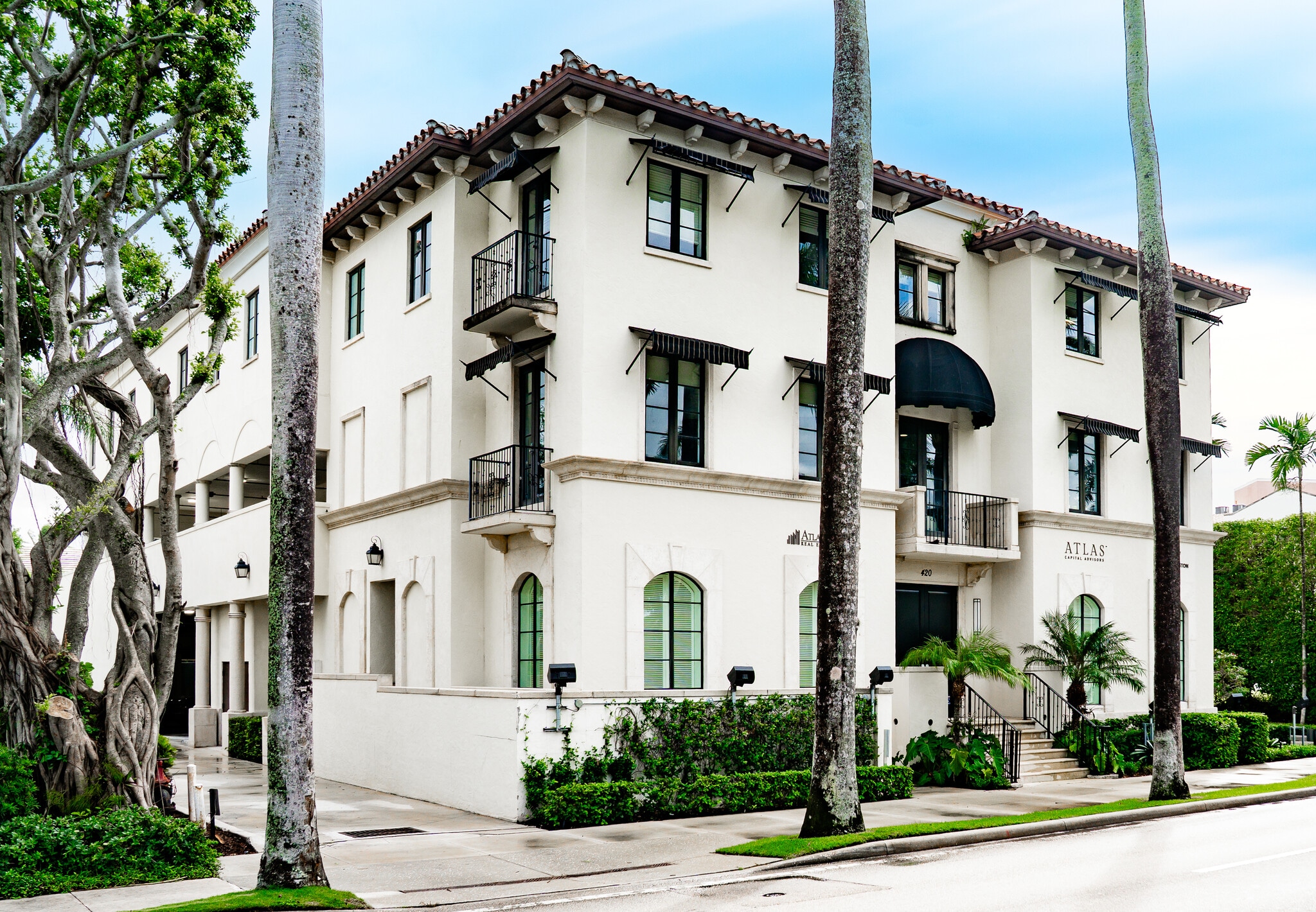 420 Royal Palm Way, Palm Beach, FL for lease Building Photo- Image 1 of 11