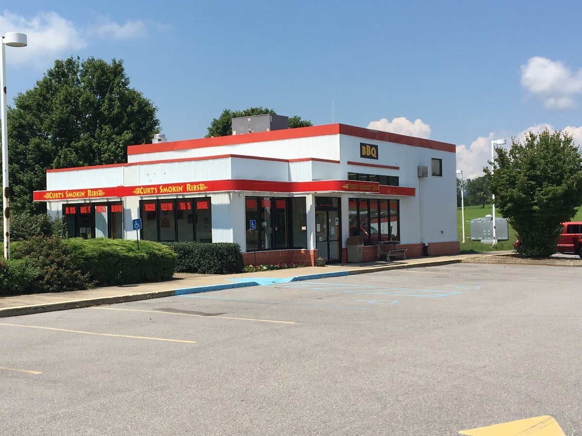 5477 Nittany Valley Dr, Mill Hall, PA 17751